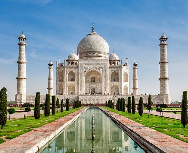 india-top-attractions-taj-mahal
